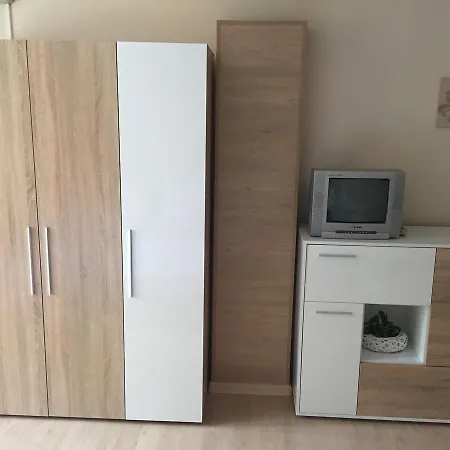 בית הארחה Gloria נסבר