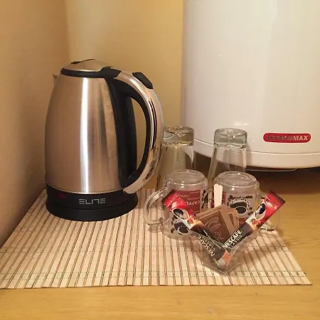 Gloria בית הארחה