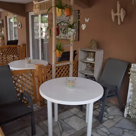 Gloria בית הארחה נסבר