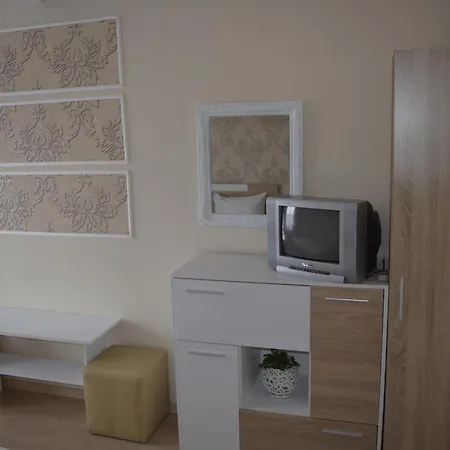 בית הארחה Gloria 2*