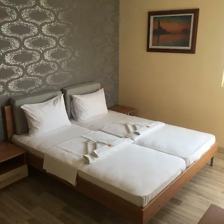 Gloria Pensjonat 2*