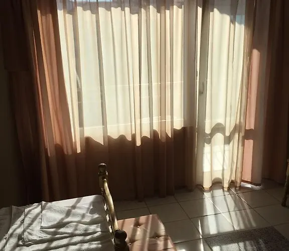 Guest house Gloria 2*